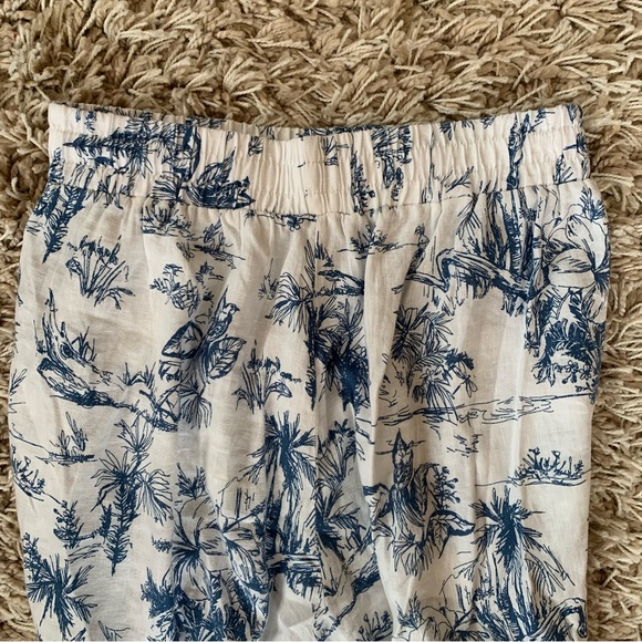 Blue and White Patterned Linen Pants - Picture 4 of 5